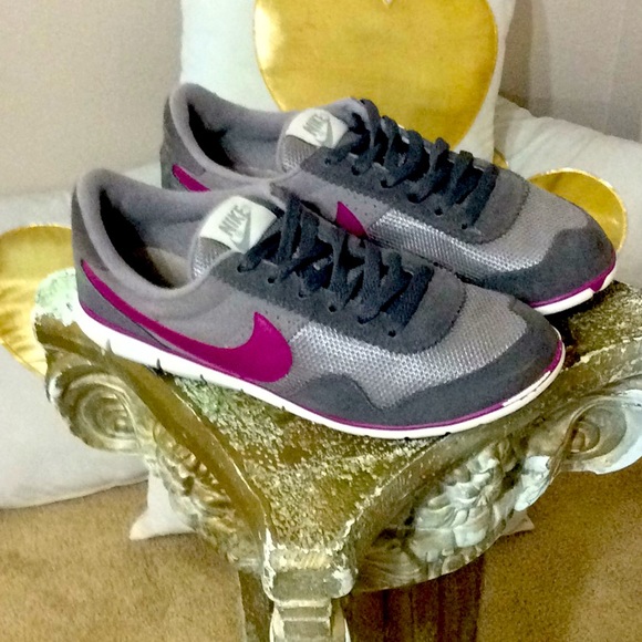 Nike’s...accepting offers - Picture 6 of 7